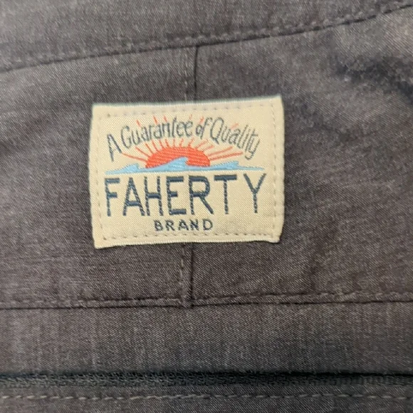 Faherty  Men's Charcoal Flat-Front All Day Shorts - Picture 2 of 10